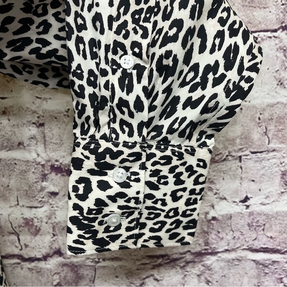 Lands End Leopard Print Button Front Long Sleeve Shirt - Picture 5 of 9